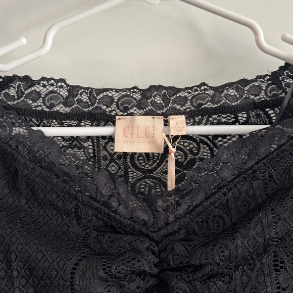 Elegant Black Lace Top - Picture 3 of 6